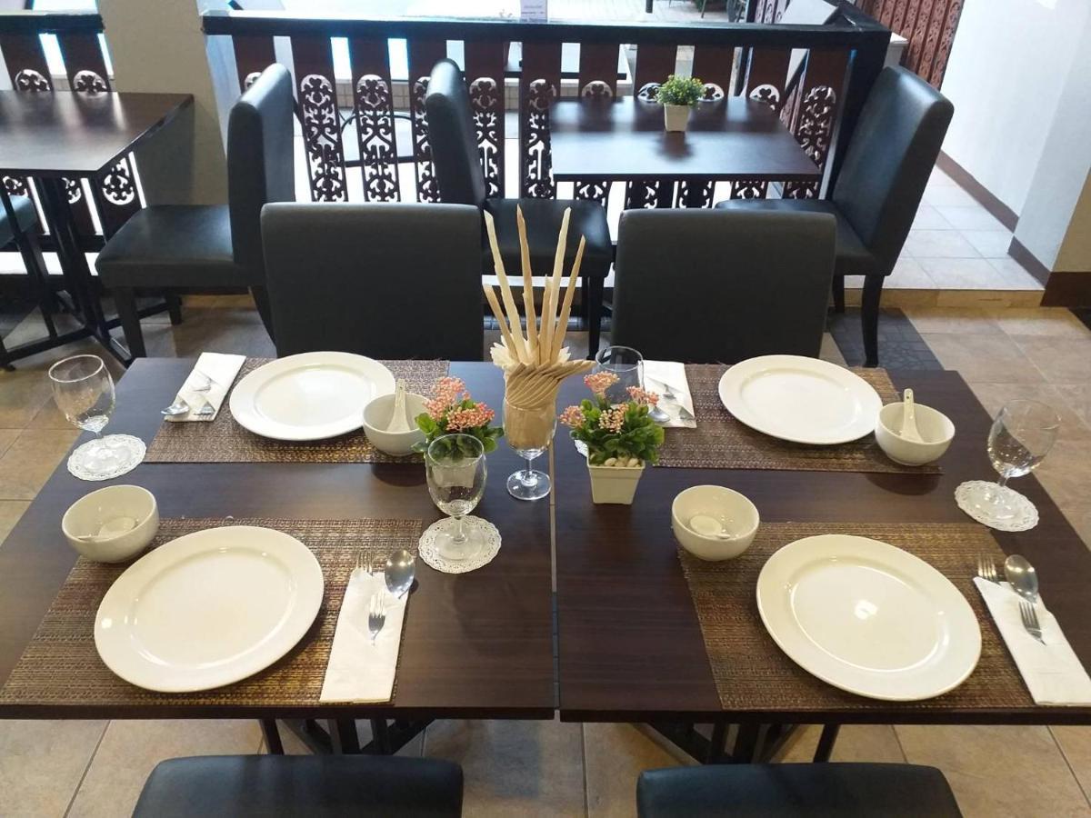 Ratana Hotel Chiang Mai Extérieur photo